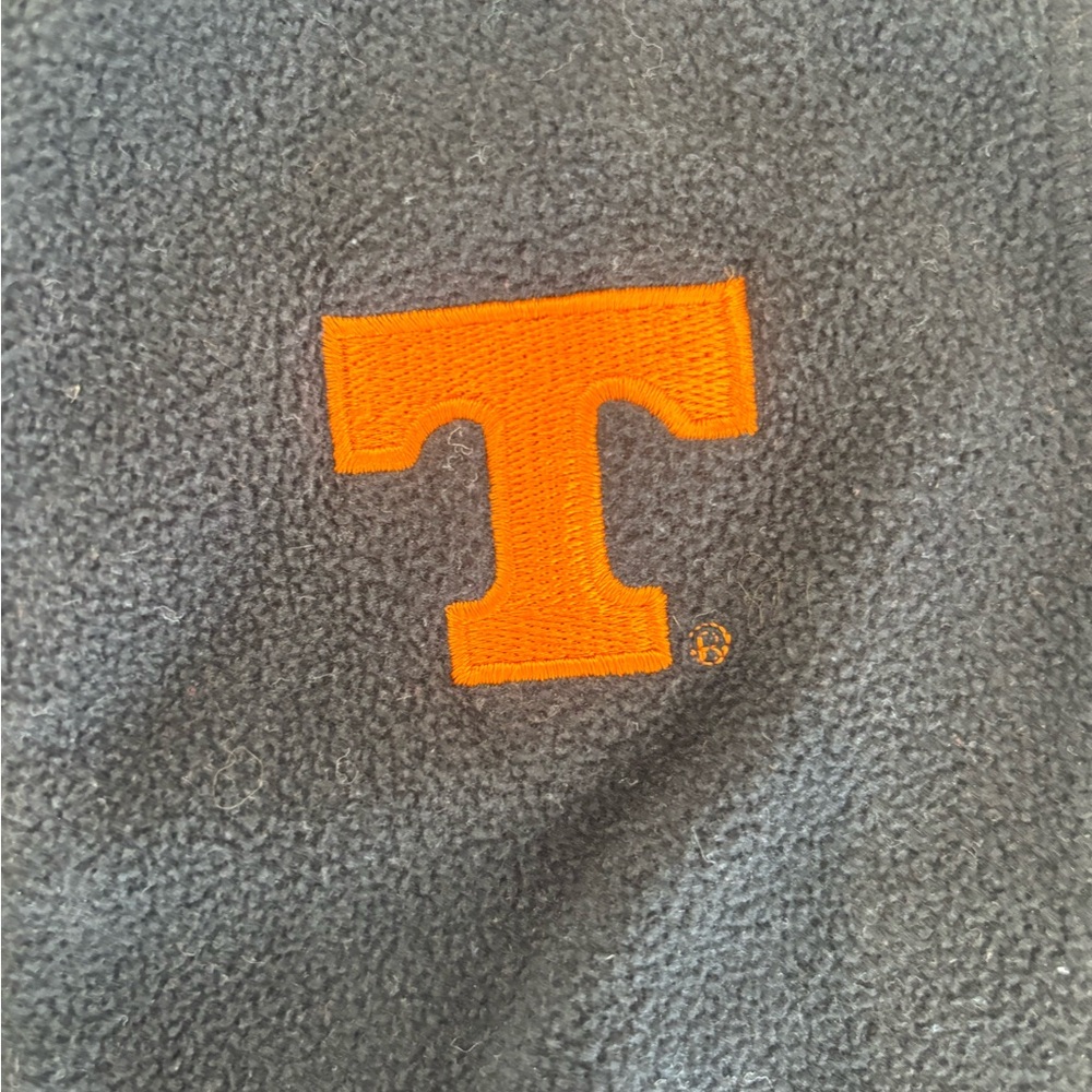 University of Tennessee Columbia Black Fleece Vest - Picture 3 of 5